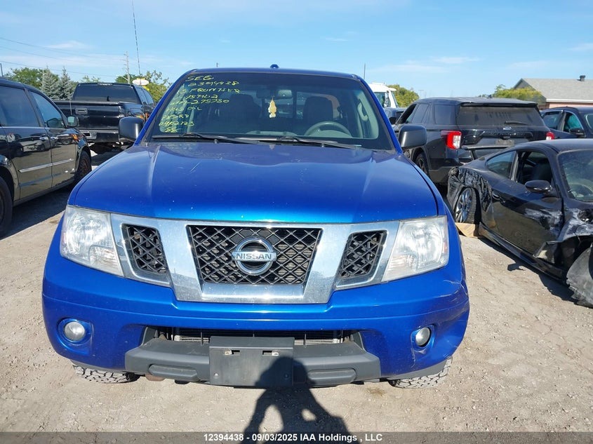 2015 NISSAN Frontier SL/SV