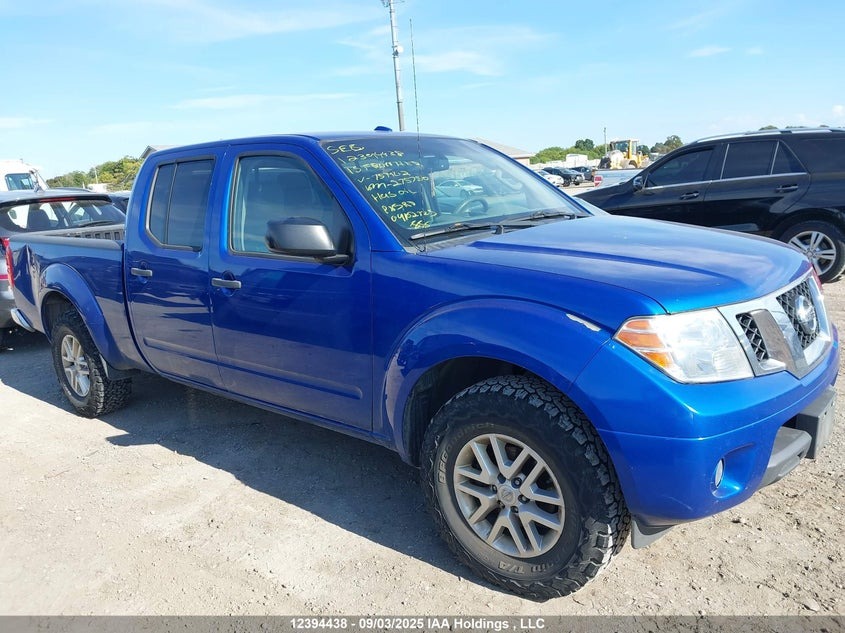 2015 NISSAN Frontier SL/SV